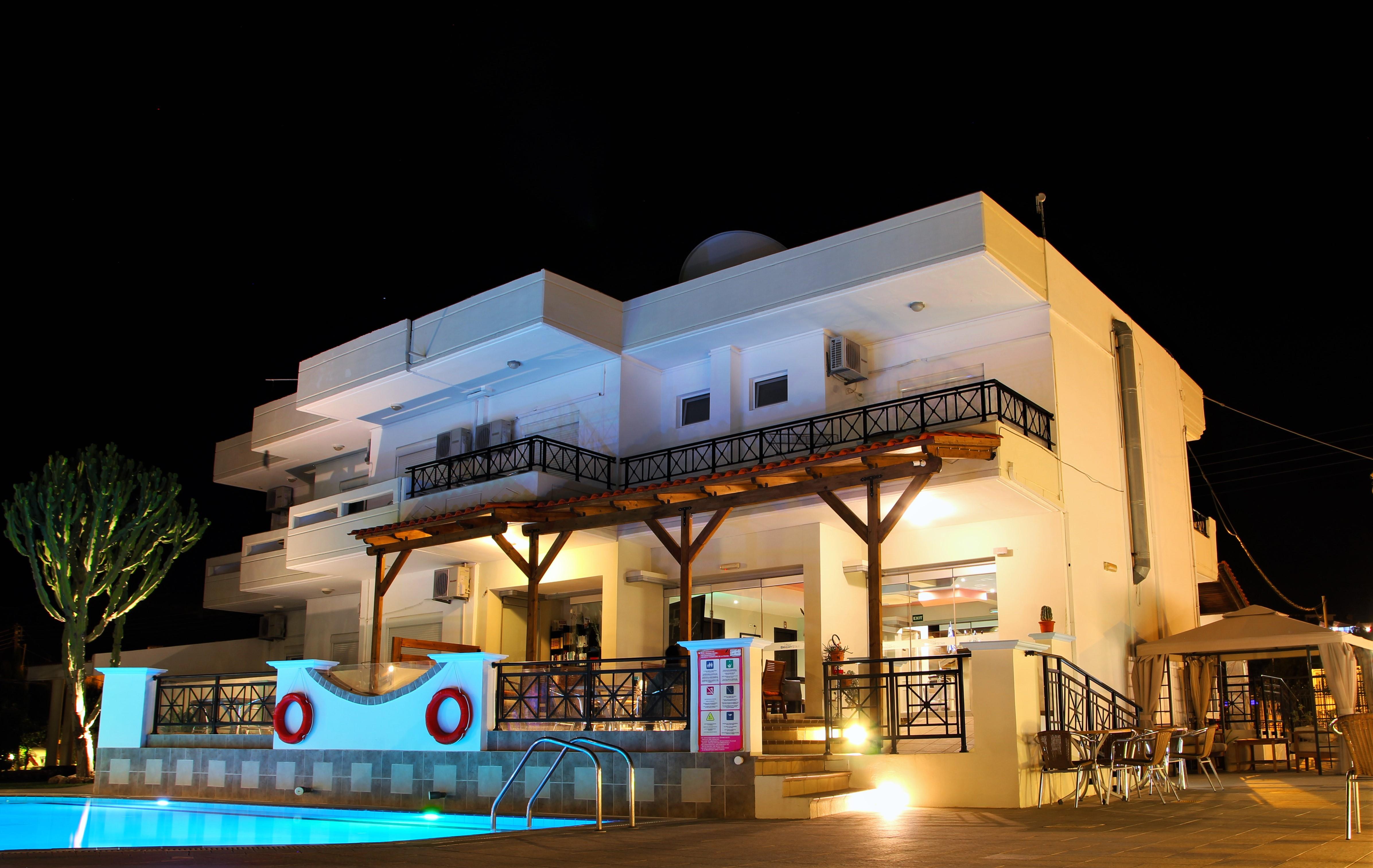Bright Star Aparthotel Φαληράκι Εξωτερικό φωτογραφία