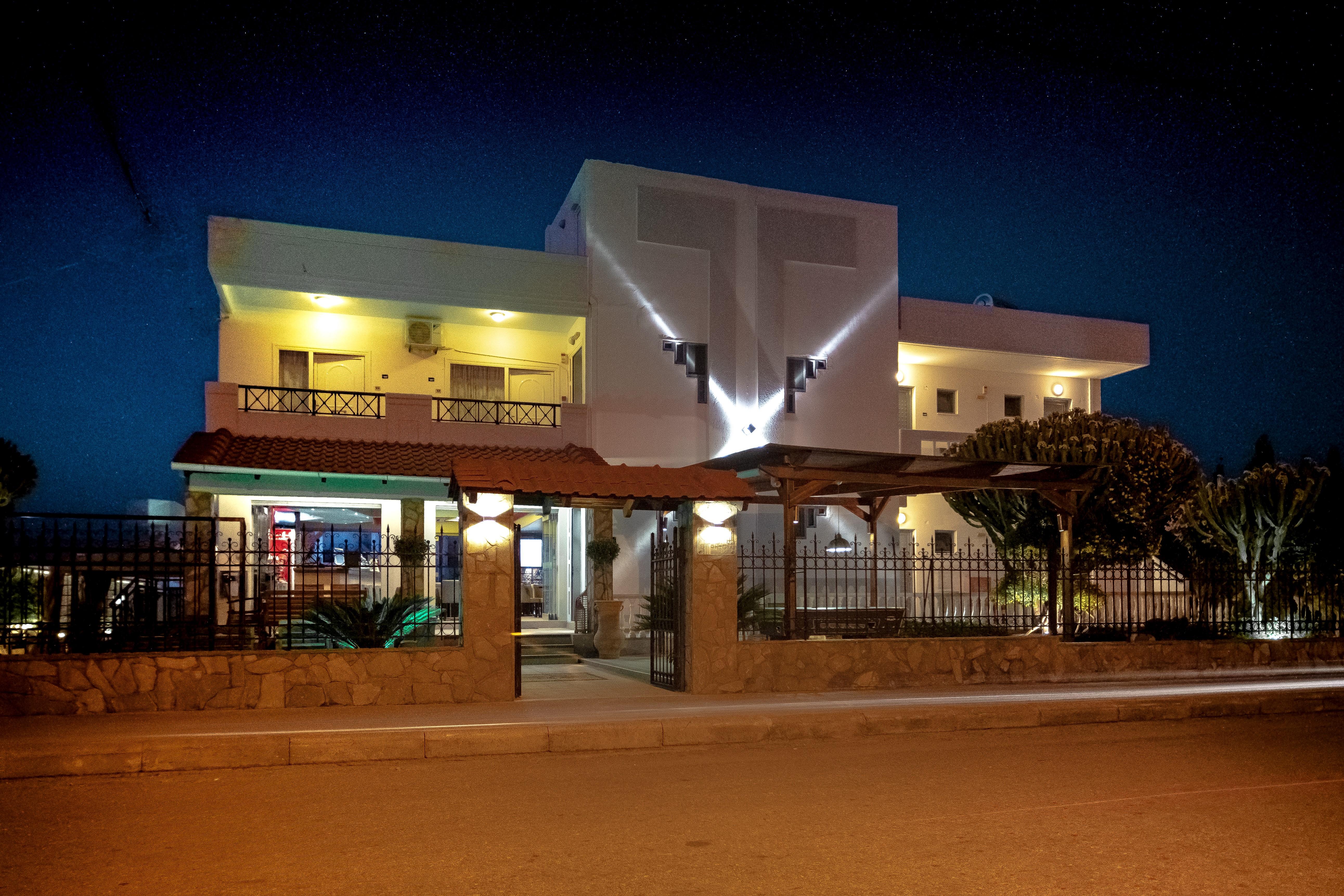 Bright Star Aparthotel Φαληράκι Εξωτερικό φωτογραφία